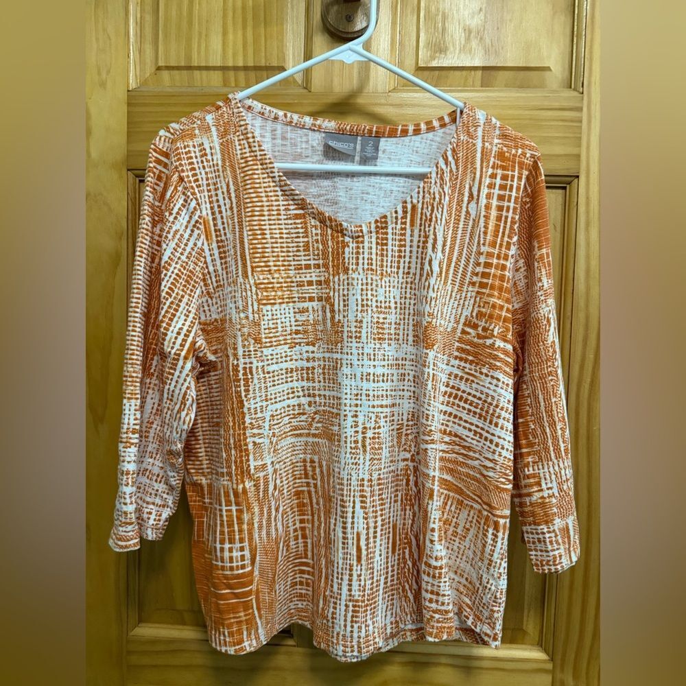 Chico's White and Orange Abstract-Print V-Neck blouse 3/4 sleeves size 2 Chico’s